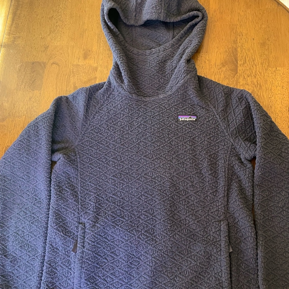 Patagonia women’s fleece hoodie